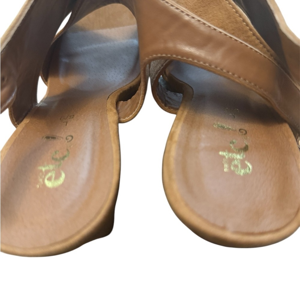 TC Tan Sandals with Crisscross Straps and Block Heel - Picture 2 of 4